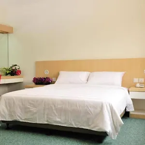 https://phoenix-hotel.kualalumpurs-hotels.com